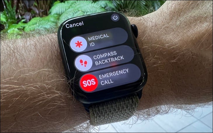 emergency_sos_apple_watch_s8-1