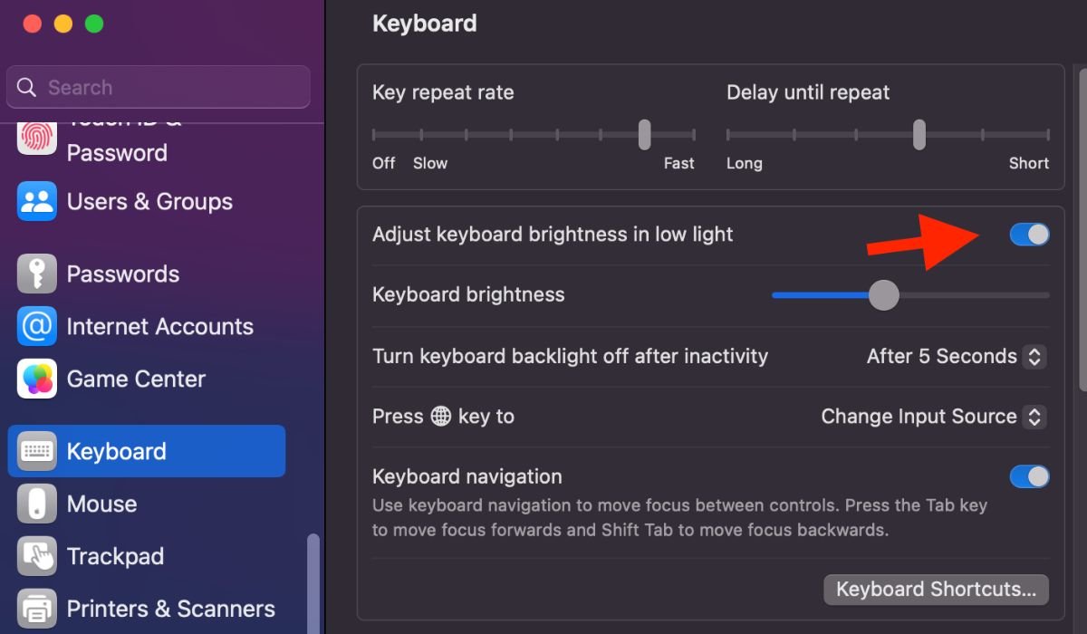 adjust-keyboard-brightness-in-low-light